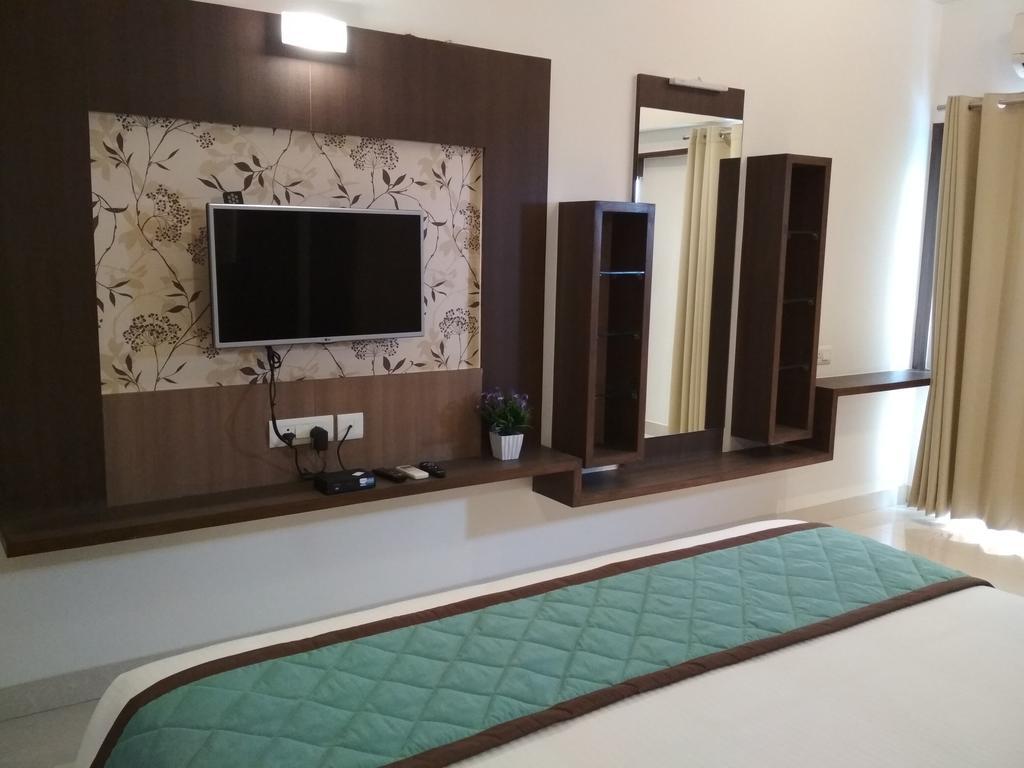 White Castle Boutique Apartment Hotel Бенґалуру Екстер'єр фото